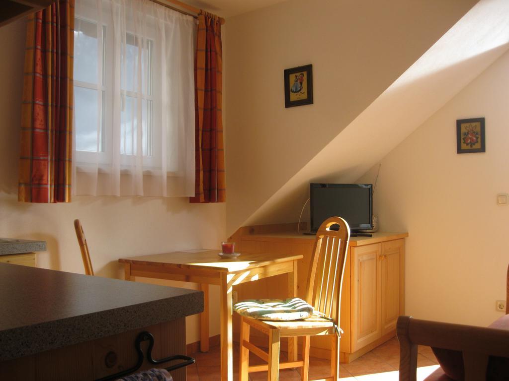 Pension Sarstein Hallstatt Room photo